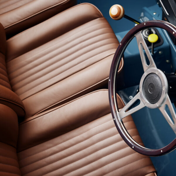 Leather Front Seats - Image 2